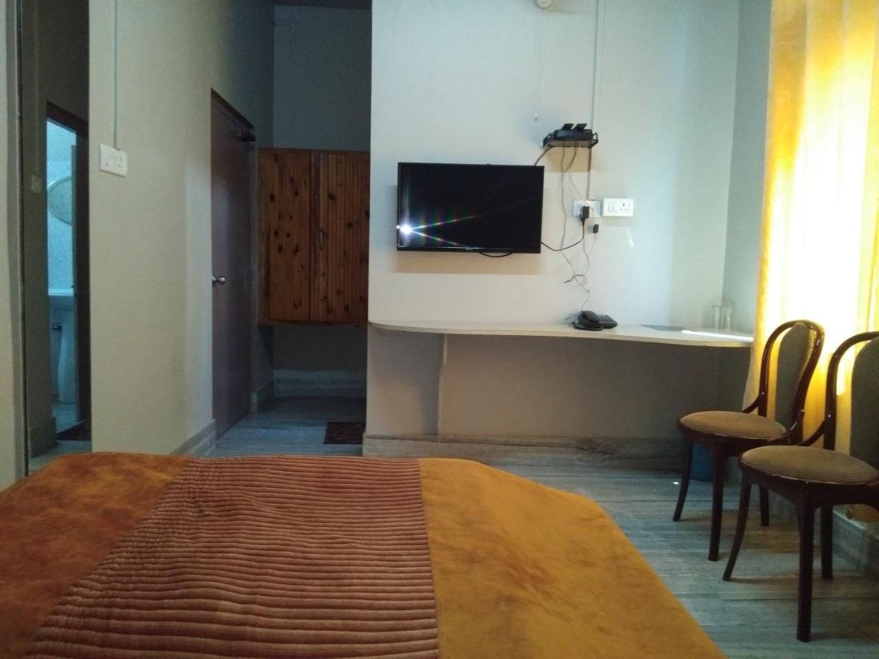 Kohima Hotel Pine المظهر الخارجي الصورة