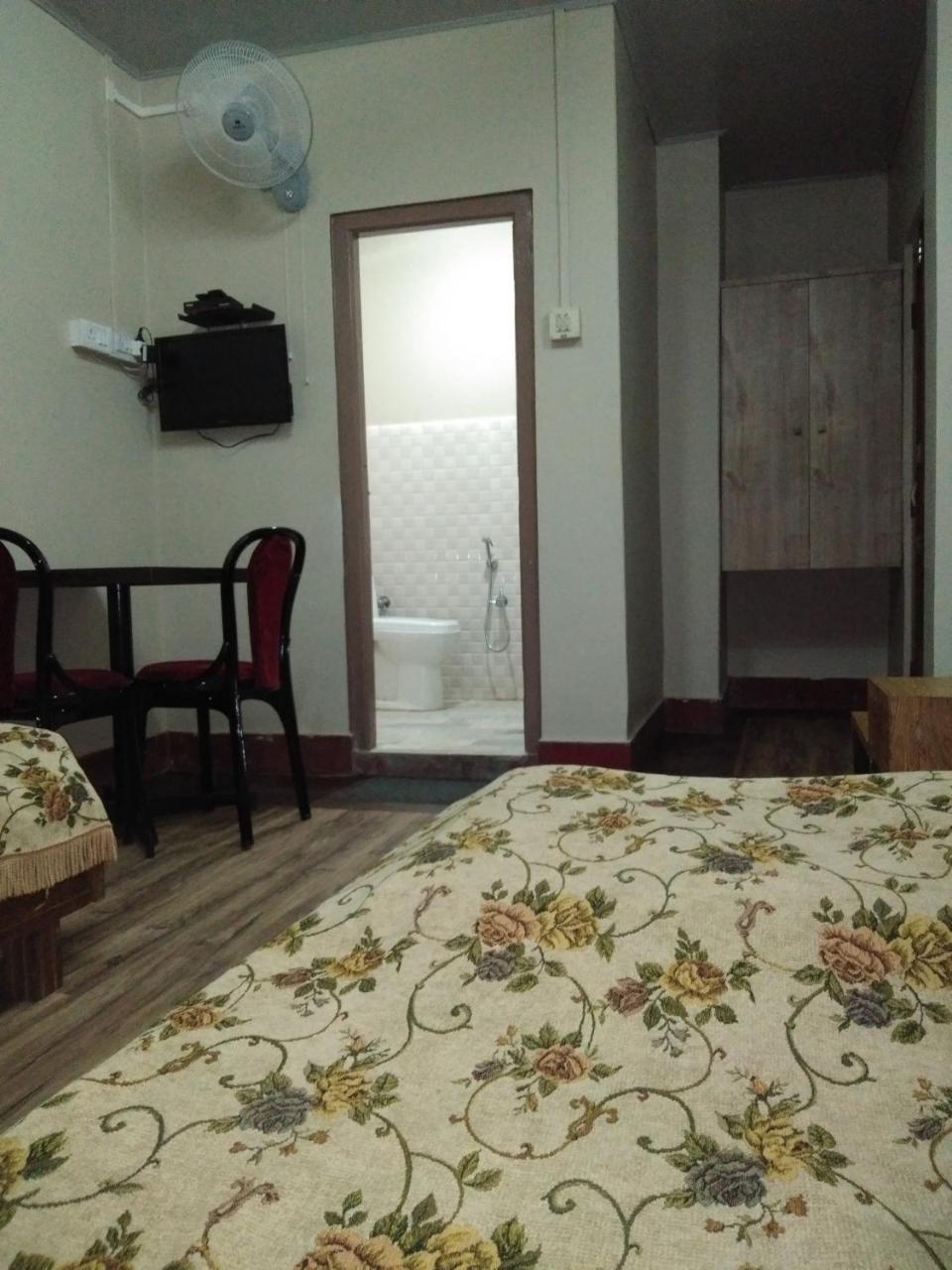Kohima Hotel Pine المظهر الخارجي الصورة